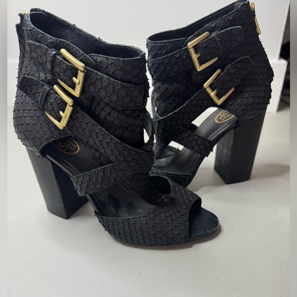 Ash Shoes - Ash Black Textured Women's Heels with Gold Buckle - Size 7